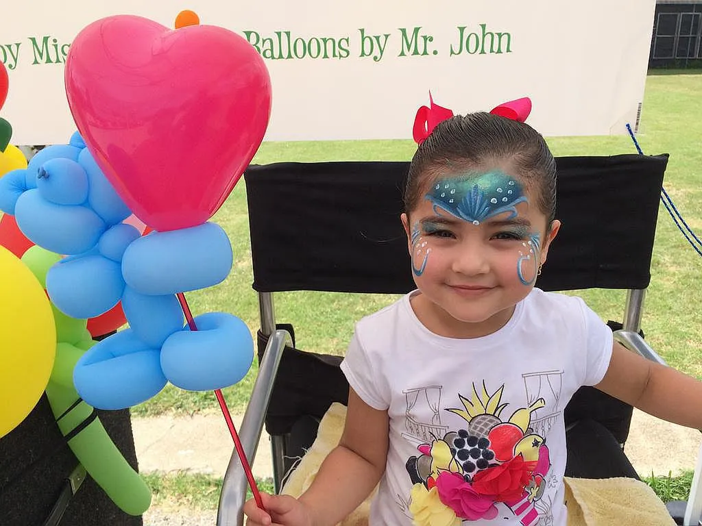 Mermaid Face Painting with Teddy bear Balloon